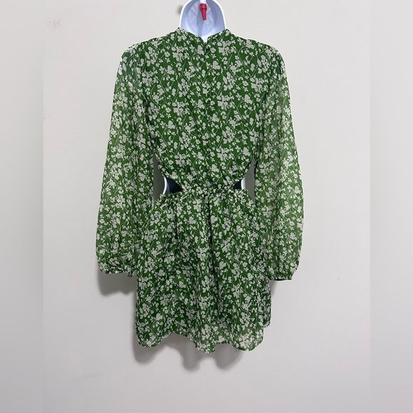 NWT Abercrombie & Fitch Long-sleeve sheer Green Floral Cutout Dress - Small - Picture 7 of 10